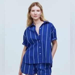 Madewell Oversized Boxy Button-Up Shirt in Signature Poplin